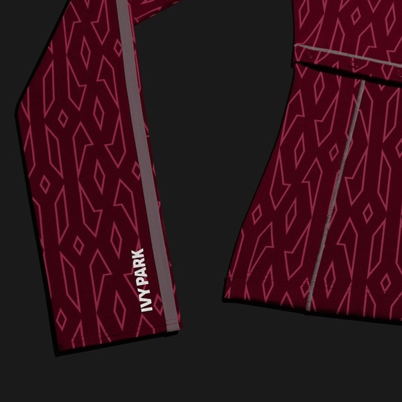 IVY PARK Monogram Set - Picture 9 of 9